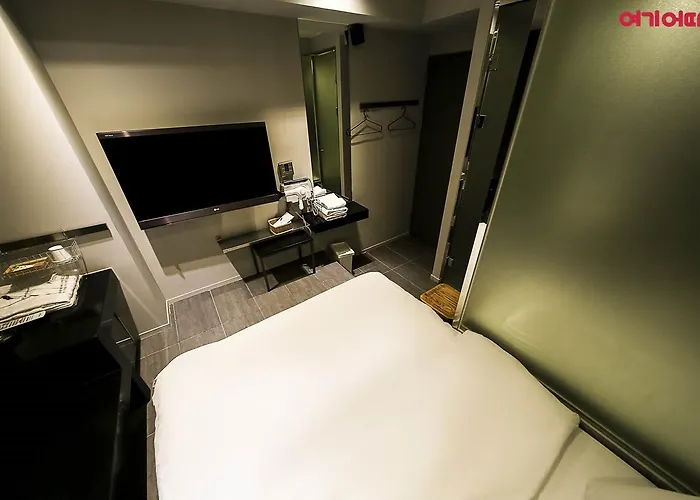Hotel Story