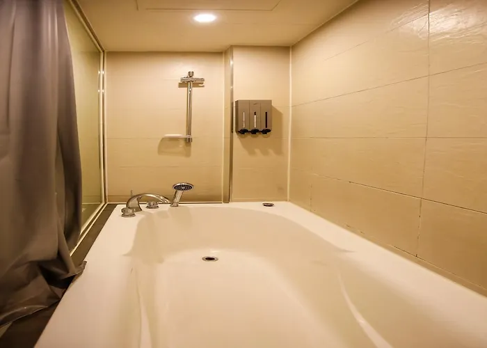 Hotel Story 3*