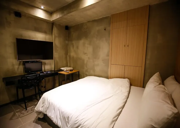 Hotel Story 3*