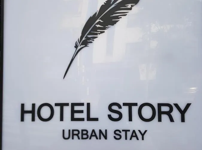 Hotel Story